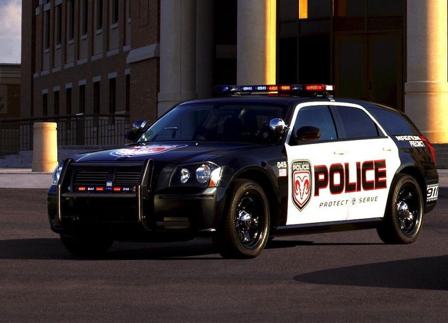  Dodge Magnum Police 2005 года  (фото 4 из 4)